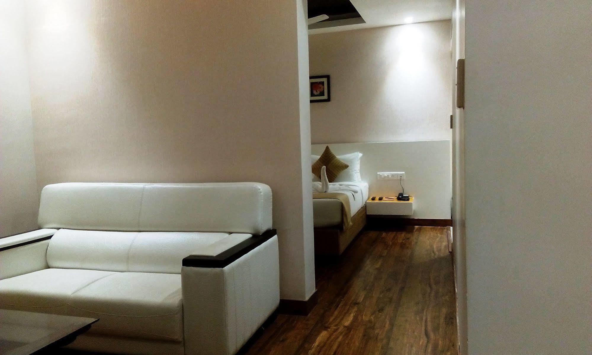 Mango Hotels Prangan Bhubaneswar Zewnętrze zdjęcie